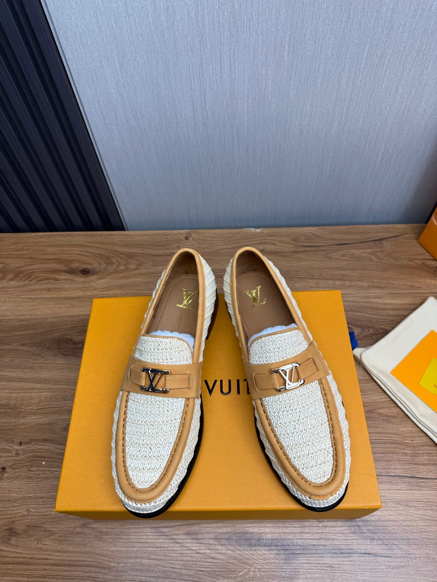 Factory 680💰 LV. Men's business casual leather shoes, all made of imported original brand leather, just to create a more comfortable wearing experience, original non-slip and wear-resistant outsole ✔️16-45 (38.45 non-returnable)